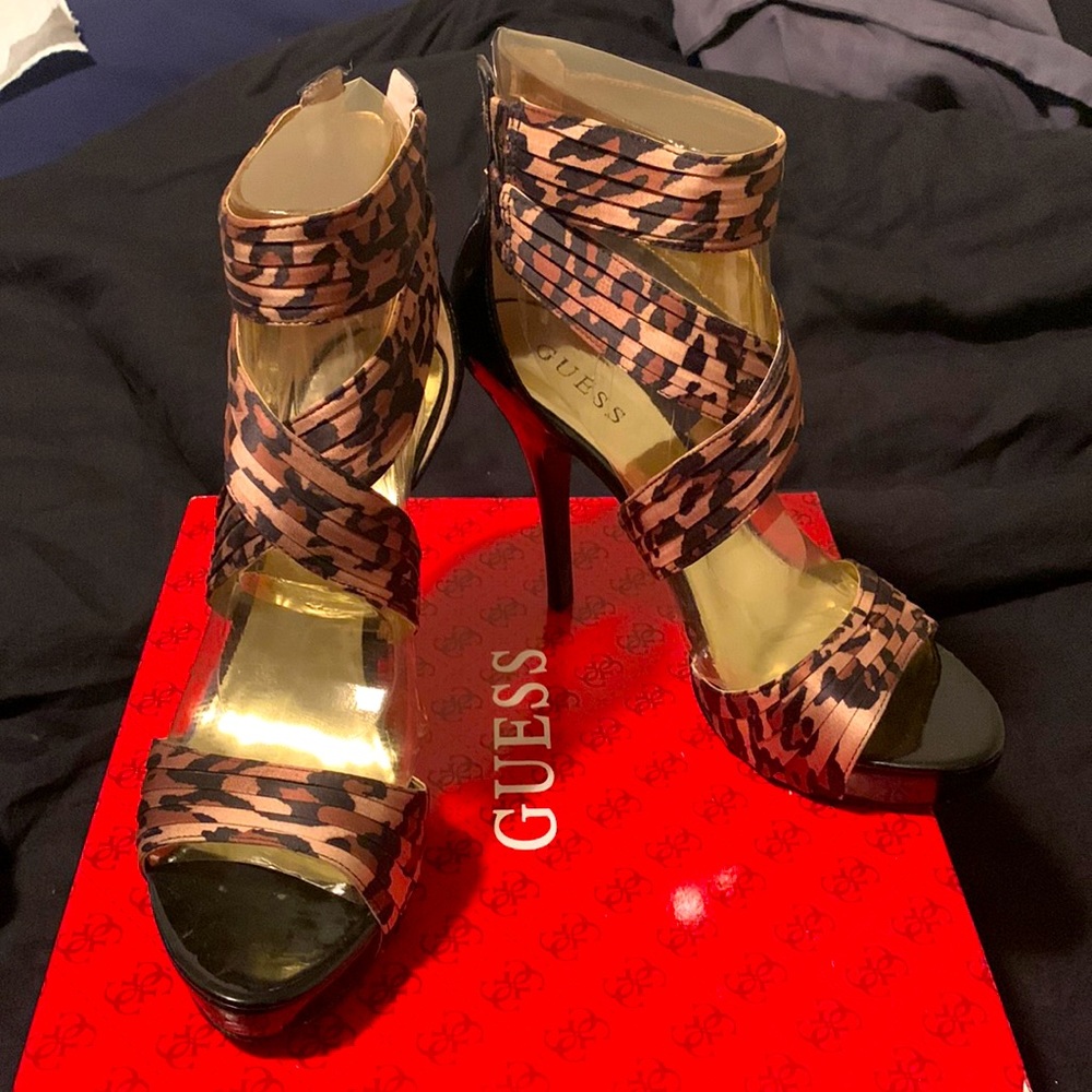 GUESS Leopard Satin Heela